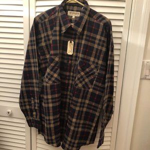 Wilderness men shirt brand new with tag XL